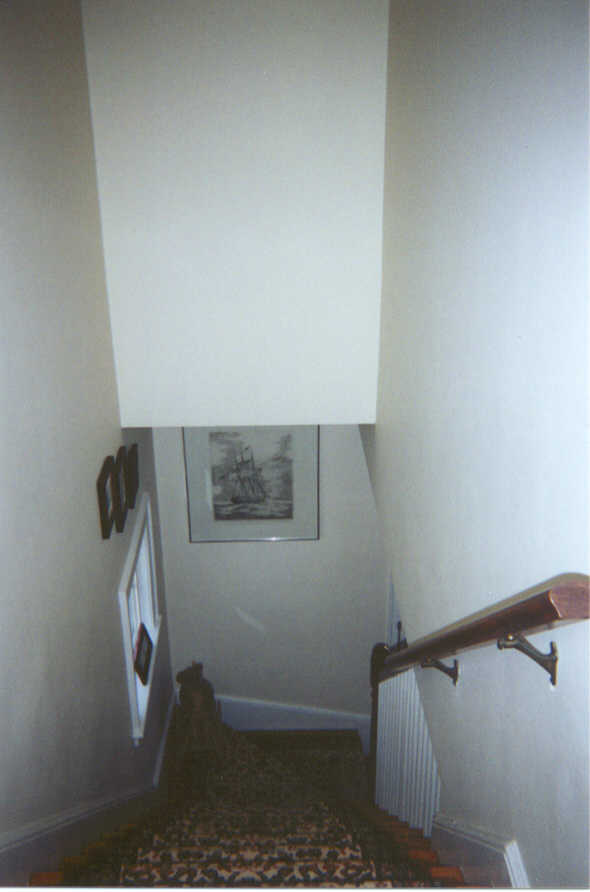 Down the Stairs.jpg (31752 bytes)