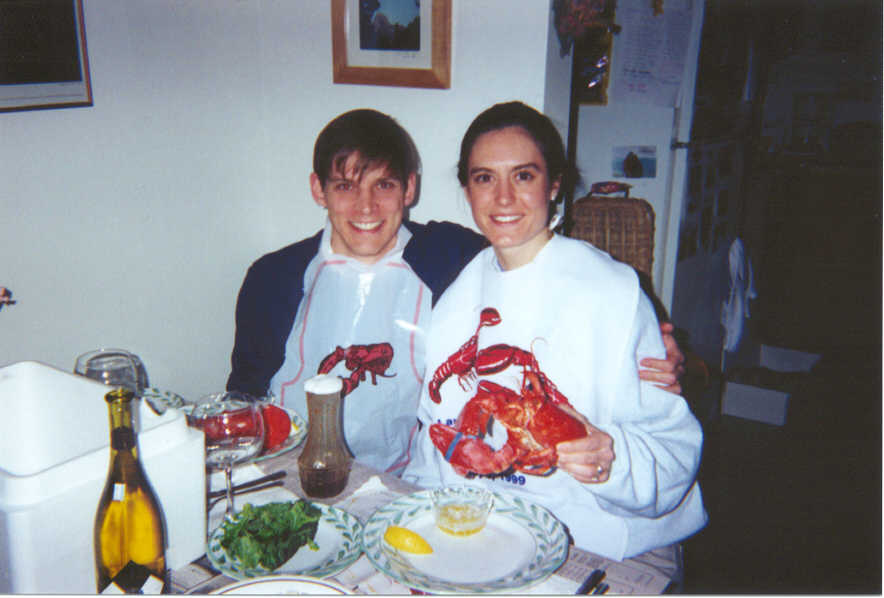 Gates, Sarah, and Lobster.jpg (52526 bytes)
