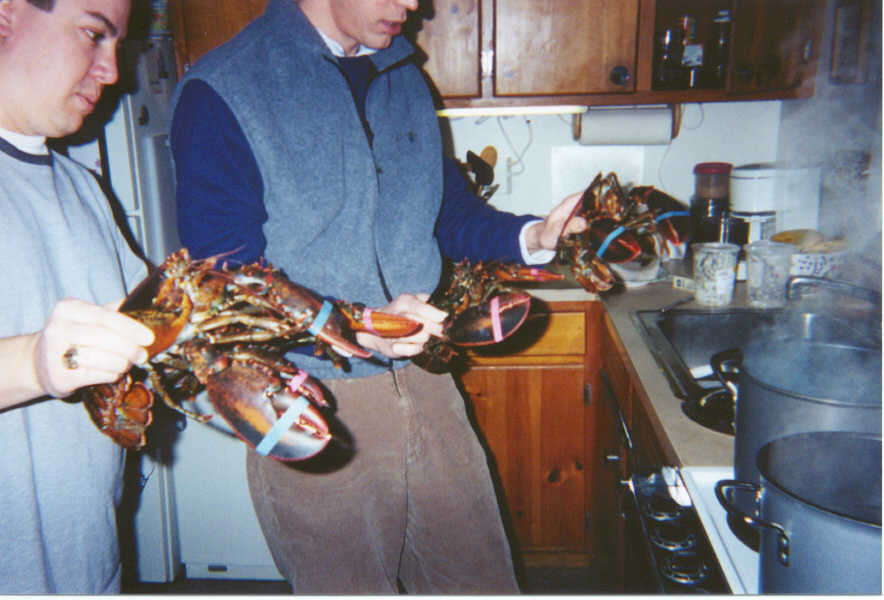 Lobsters to Pot.jpg (65152 bytes)